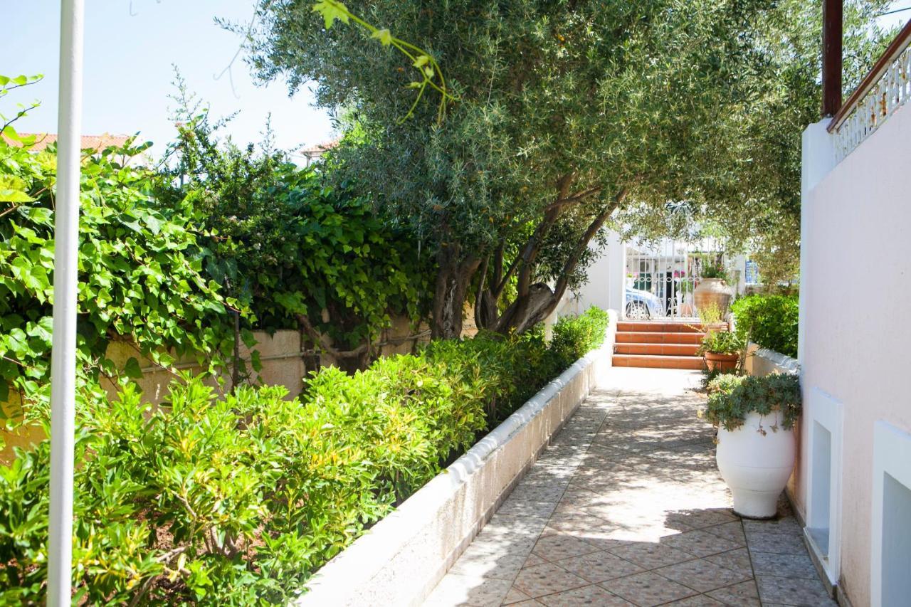 Tzivras Villa & Apartments لاسي المظهر الخارجي الصورة