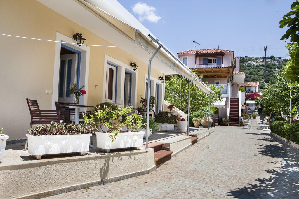 Tzivras Villa & Apartments لاسي المظهر الخارجي الصورة